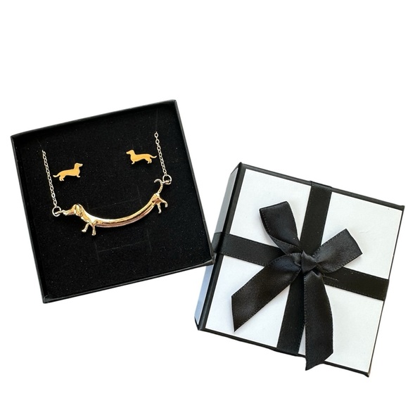 Jewelry - New Dachshund Necklace & Earrings Set In A Gift Box